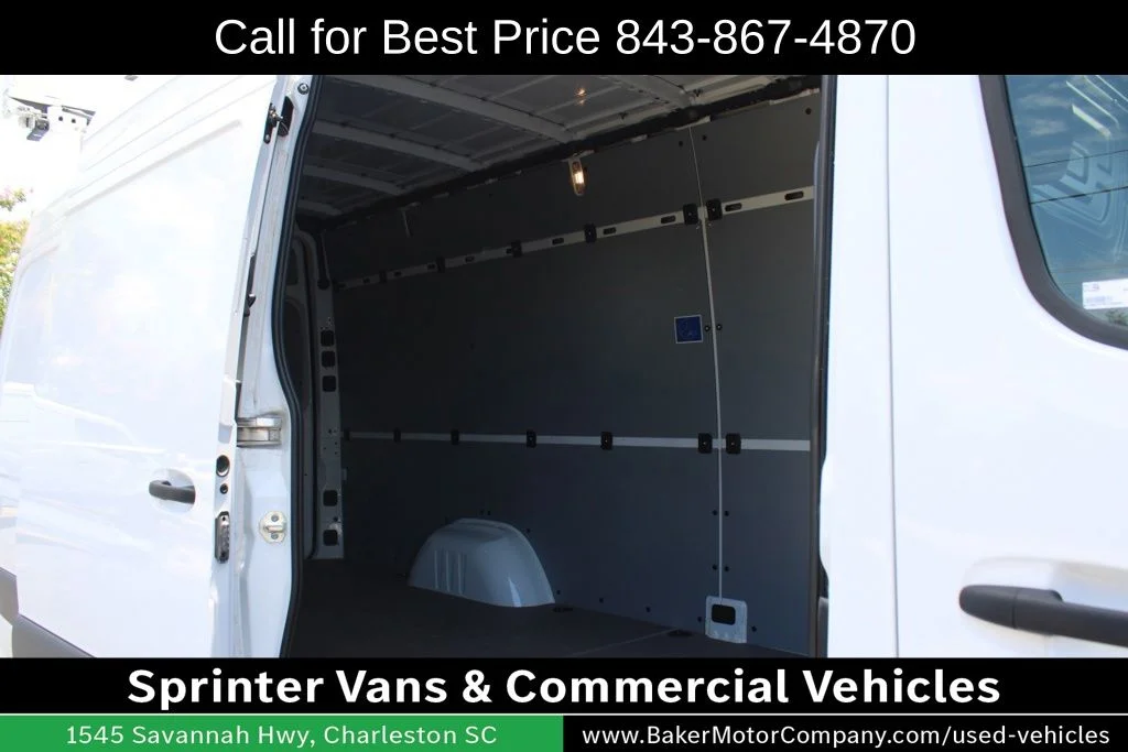 Used 2024 Arctic White Mercedes-Benz 170 Allwheel Drive image 21