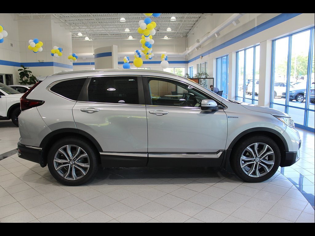 Used 2020 Lunar Silver Metallic Honda Touring image 4