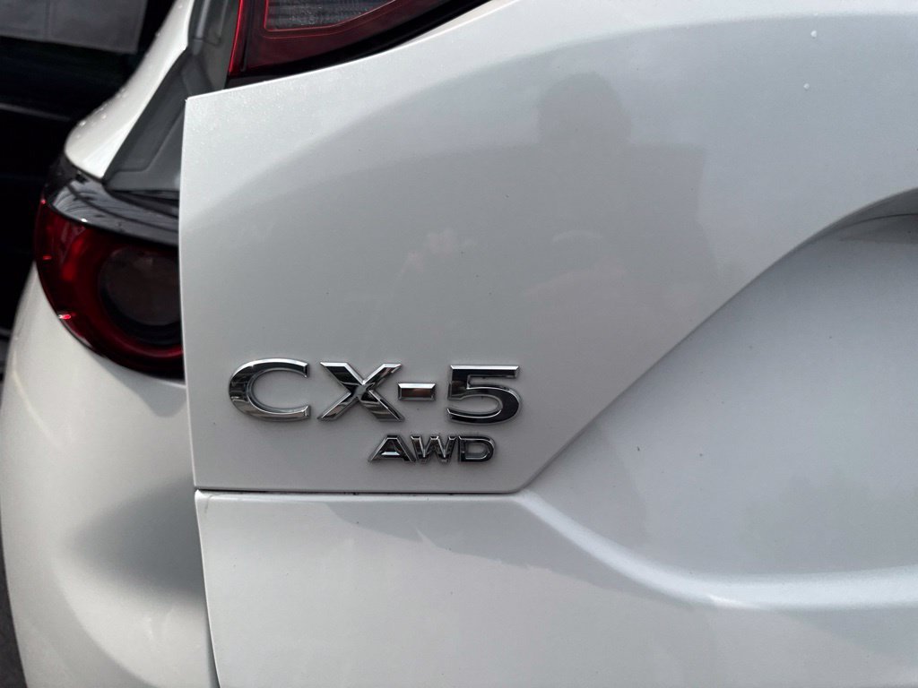 Used 2021 White Mazda Grand Touring Reserve image 16
