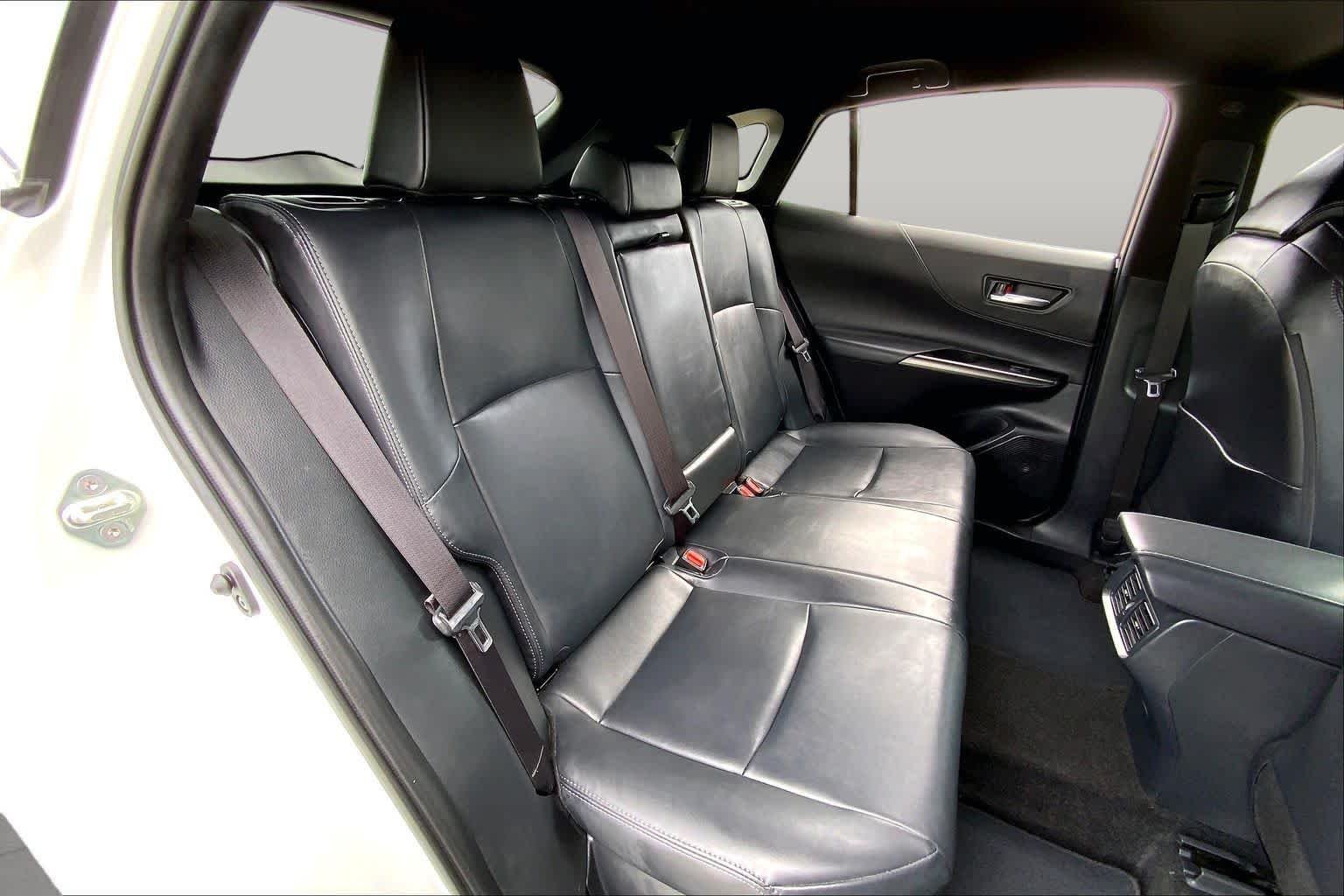 Used 2024 Wind Chill Pearl Toyota XLE image 19