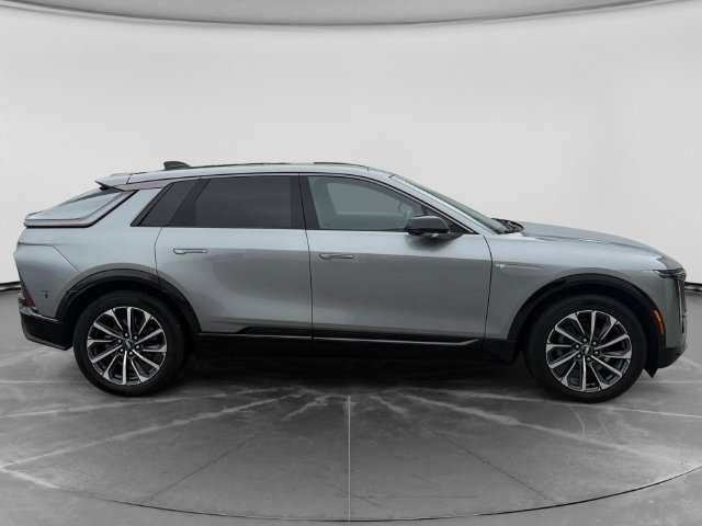 Used 2024 Cadillac LYRIQ Sport 2 with VIN 1GYKPVRL4RZ135810 for sale in Ankeny, IA