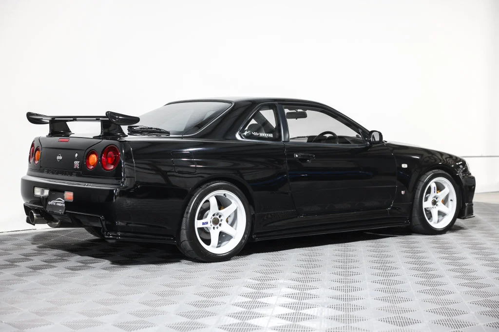 Used 2000 Black Nissan  image 7