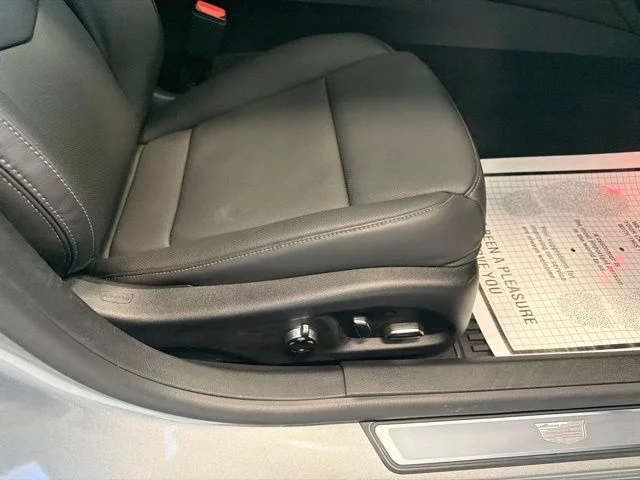 Used 2025 Silver Cadillac Premium Luxury image 18