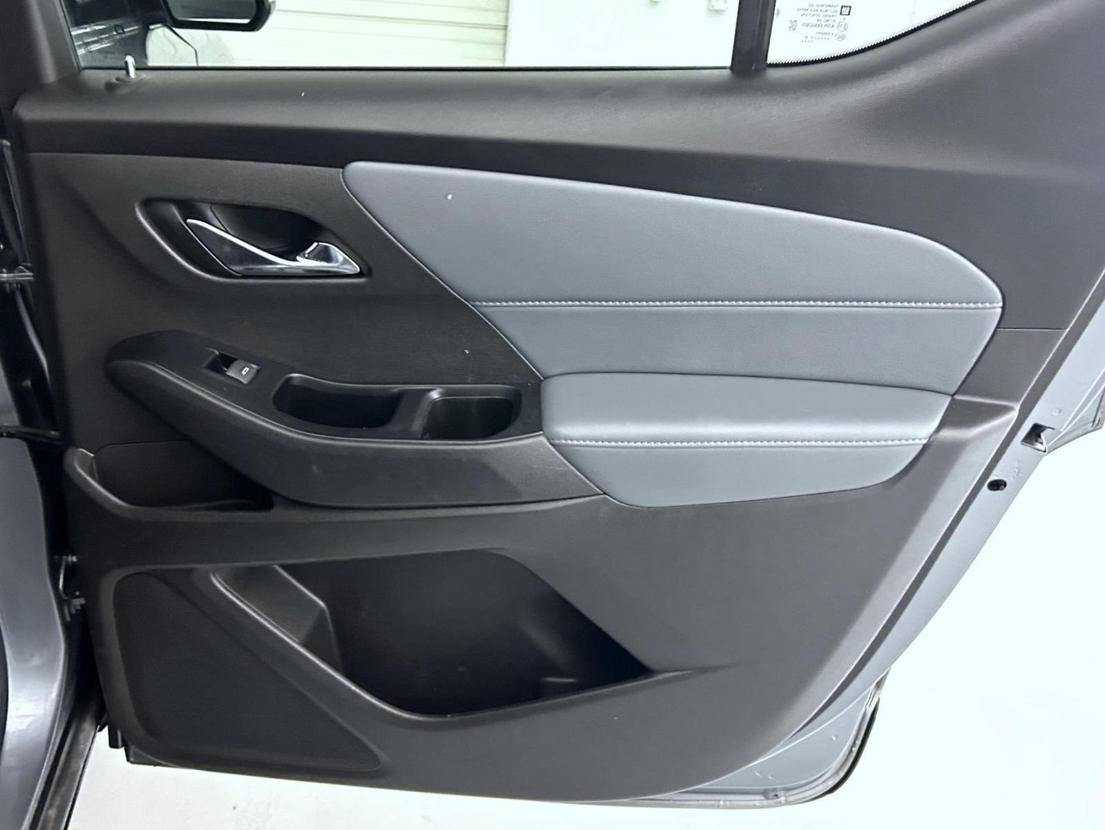 Used 2019 Gray Chevrolet LT image 17