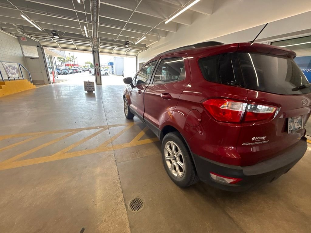Used 2020 Ruby Red Metallic Tinted Clearcoat Ford SE image 6