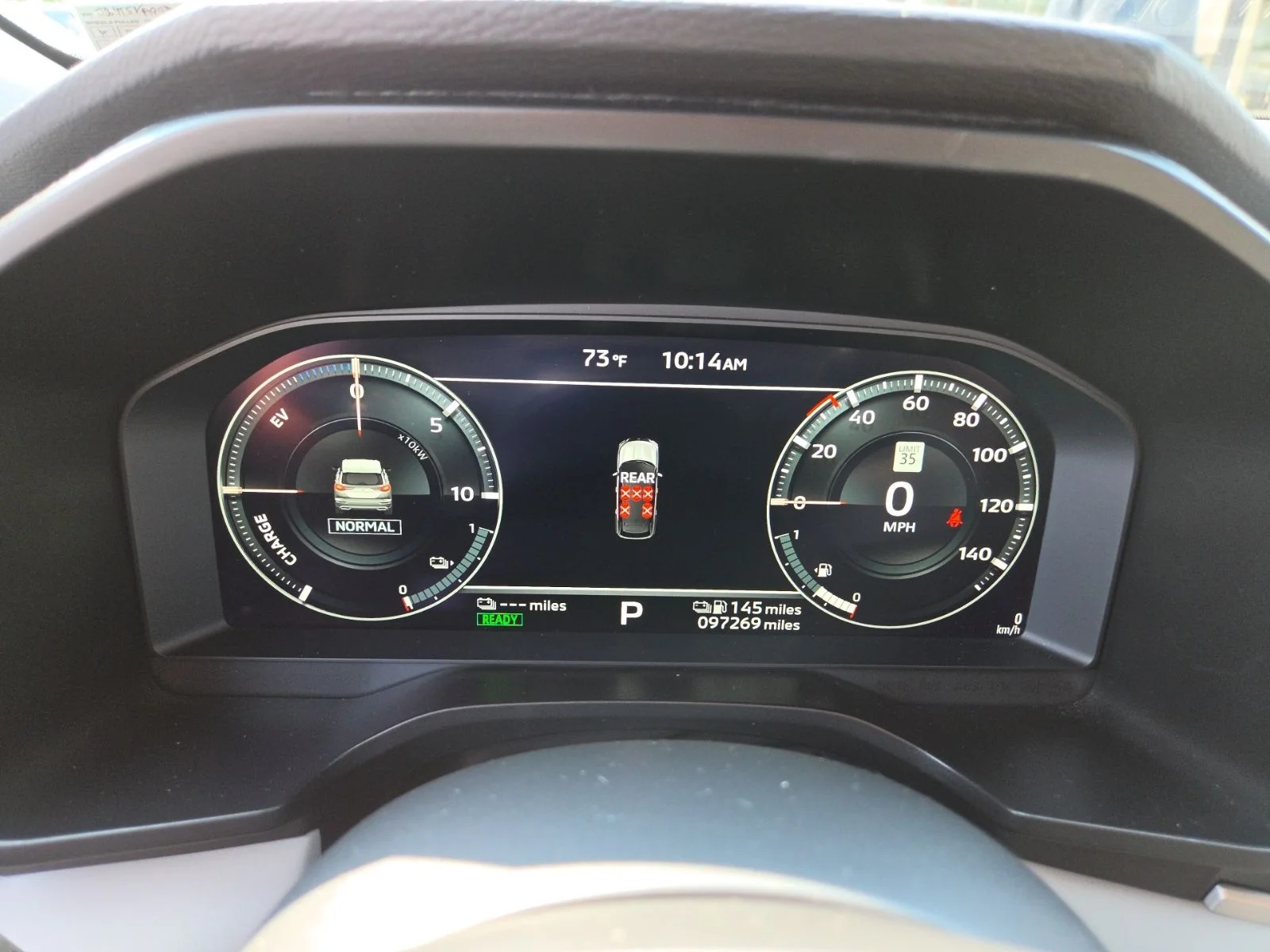 Used 2023 Silver Mitsubishi SEL image 12