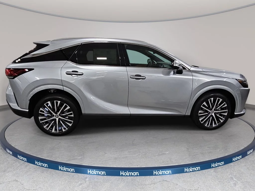 New 2026 Iridium Lexus PREMIUM PLUS image 4