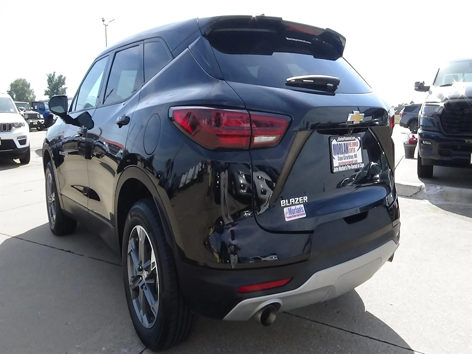 Used 2025 Black (gba) Chevrolet LT image 9