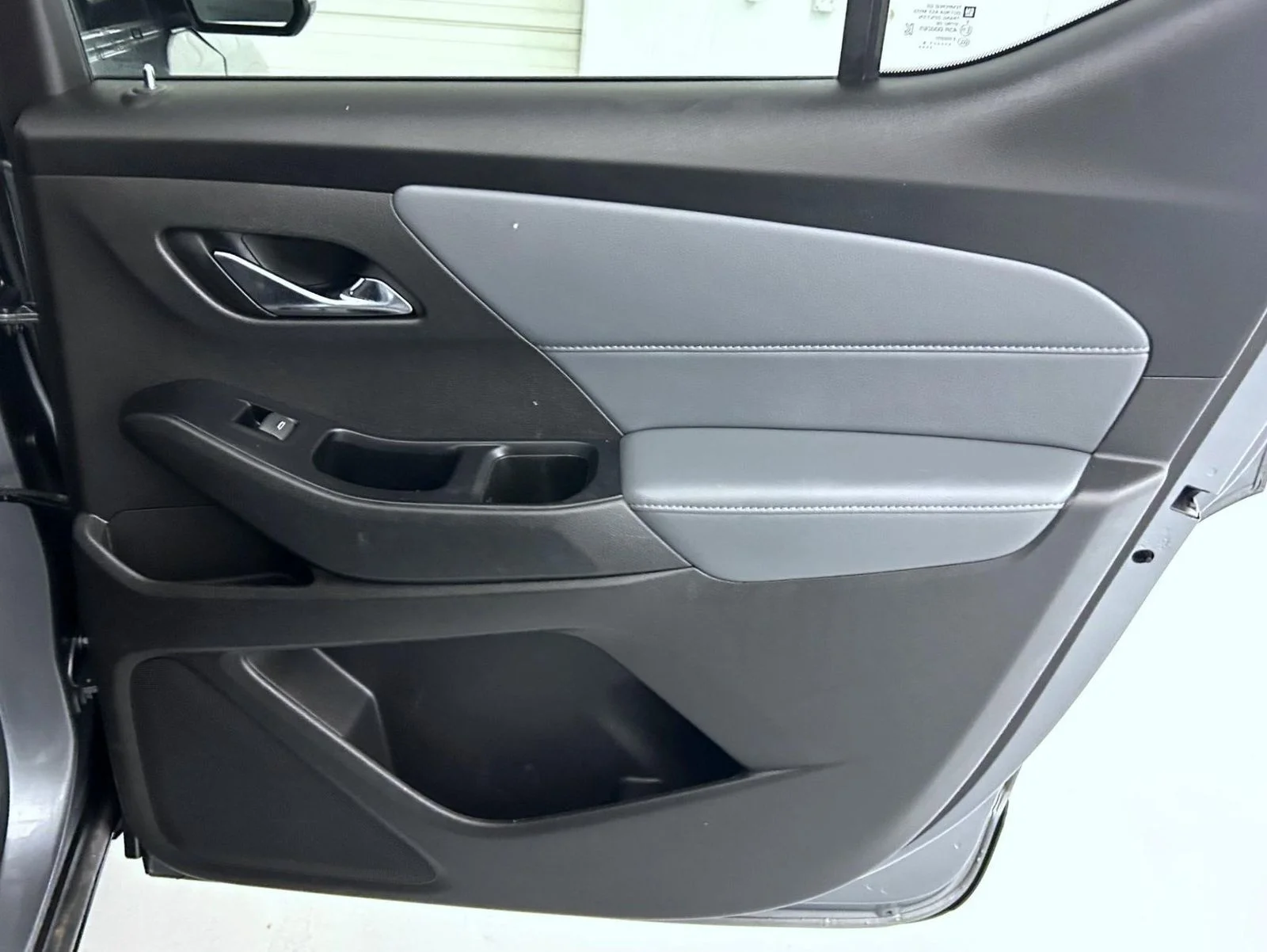 Used 2019 Gray Chevrolet LT image 17