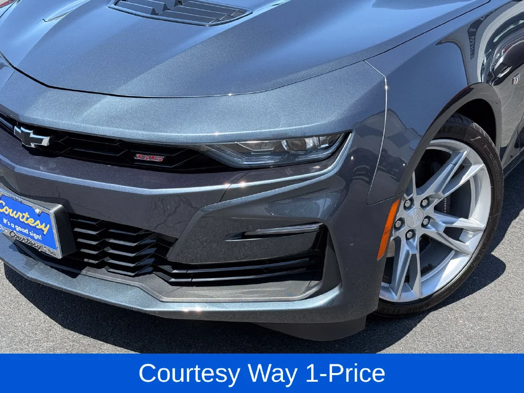 Used 2022 Gray Chevrolet SS image 4