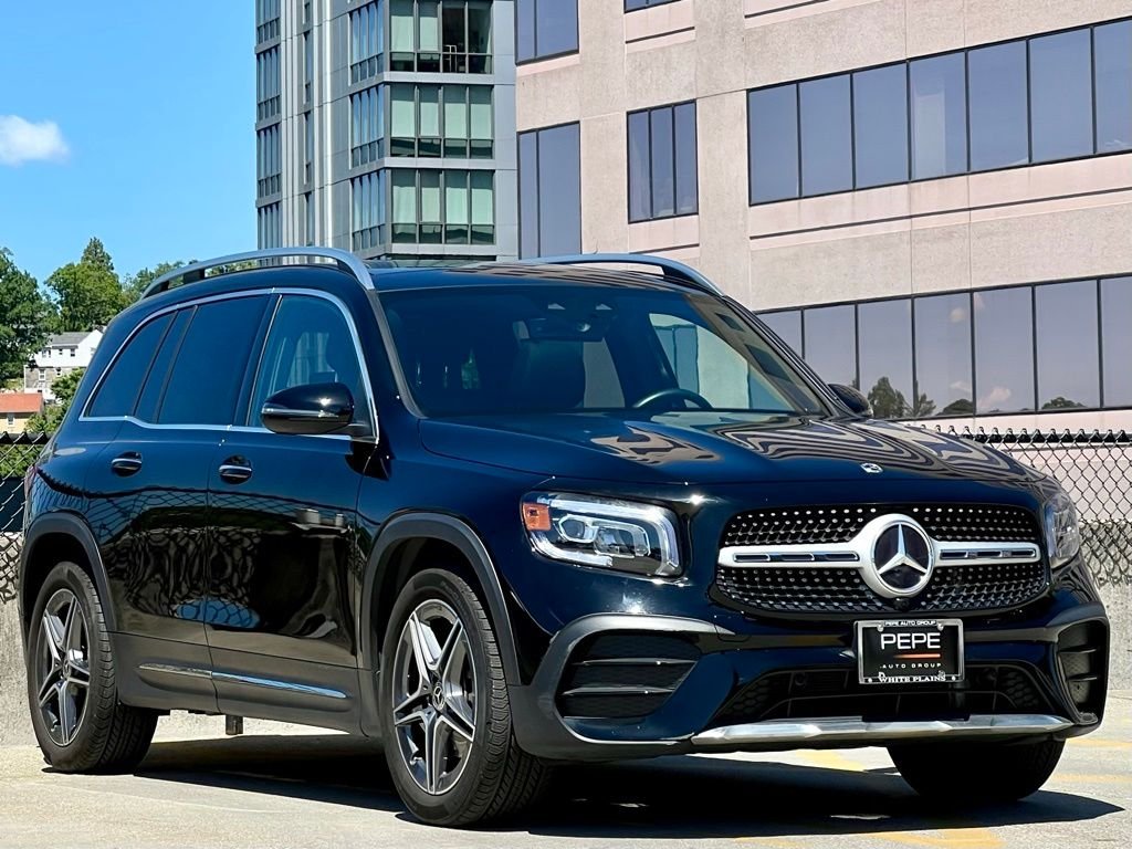 2023 Mercedes-Benz GLB GLB 250 4MATIC's photo