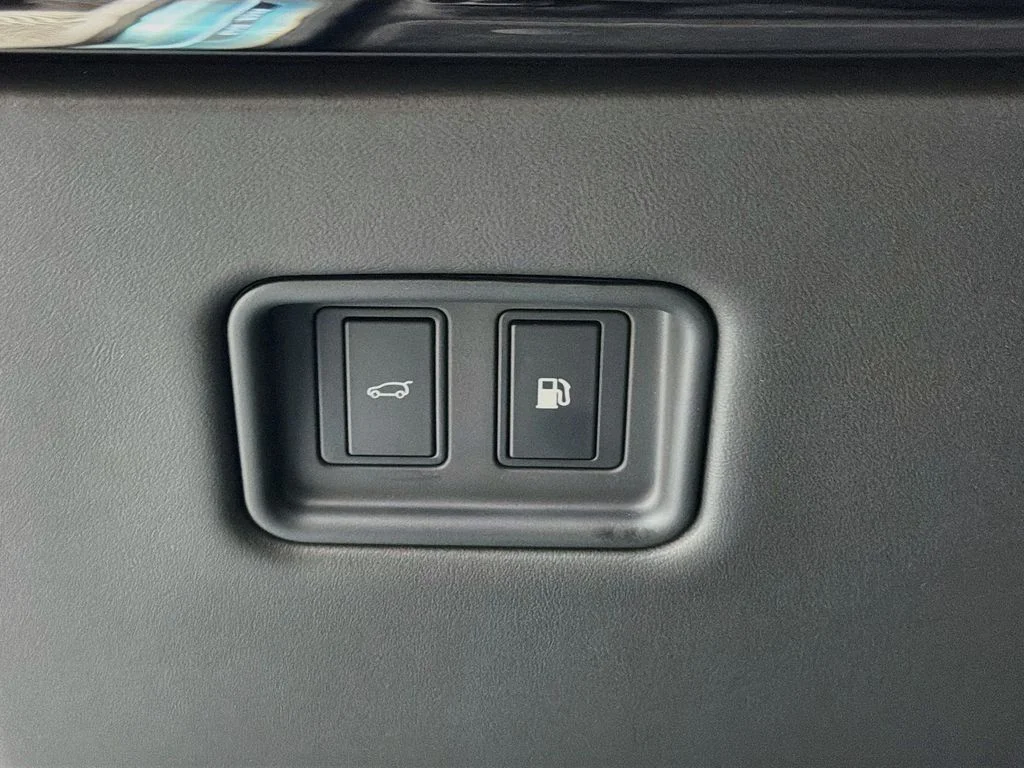 New 2026 Borasco Grey Land Rover Dynamic SE image 10