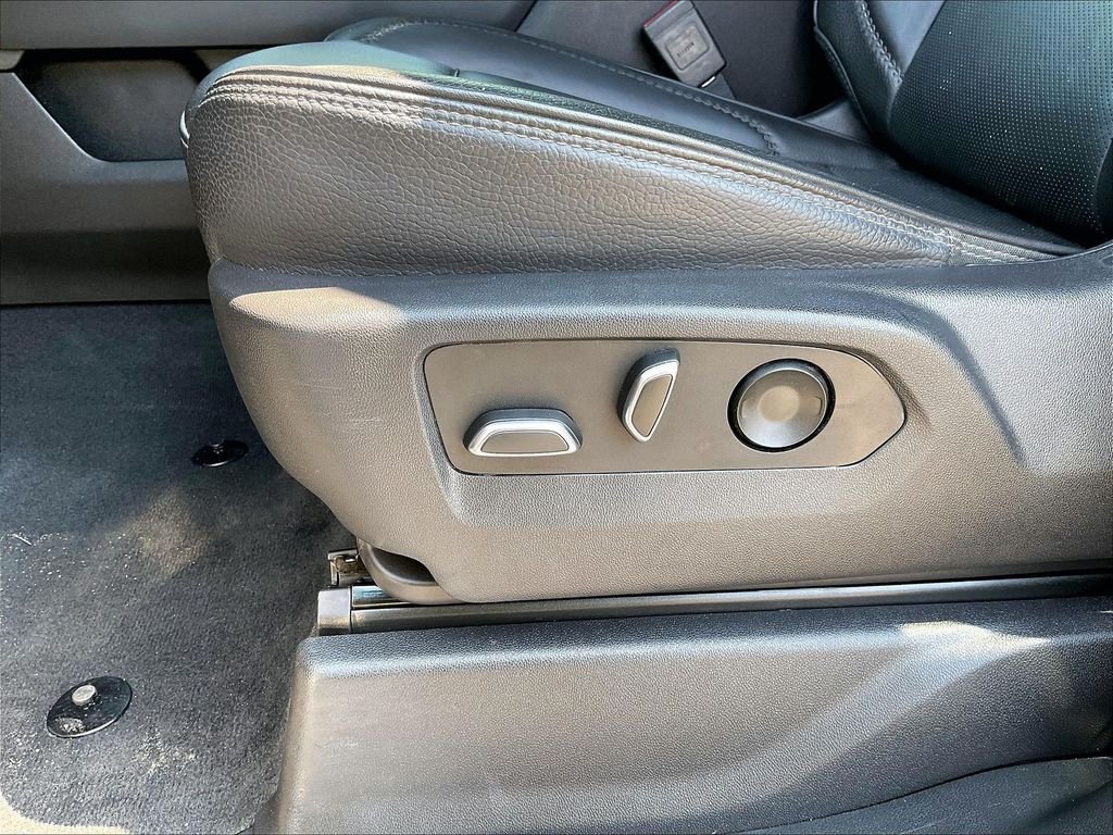 Used 2023 Black GMC Denali image 27