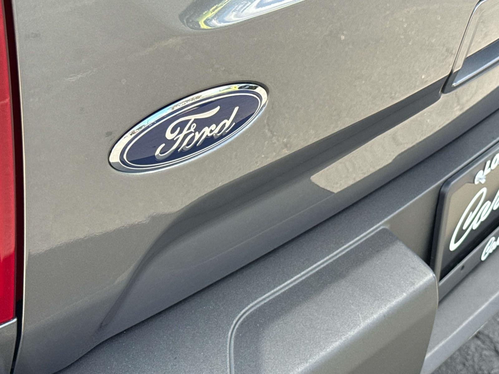 Used 2025 Gray Ford Outer Banks image 7