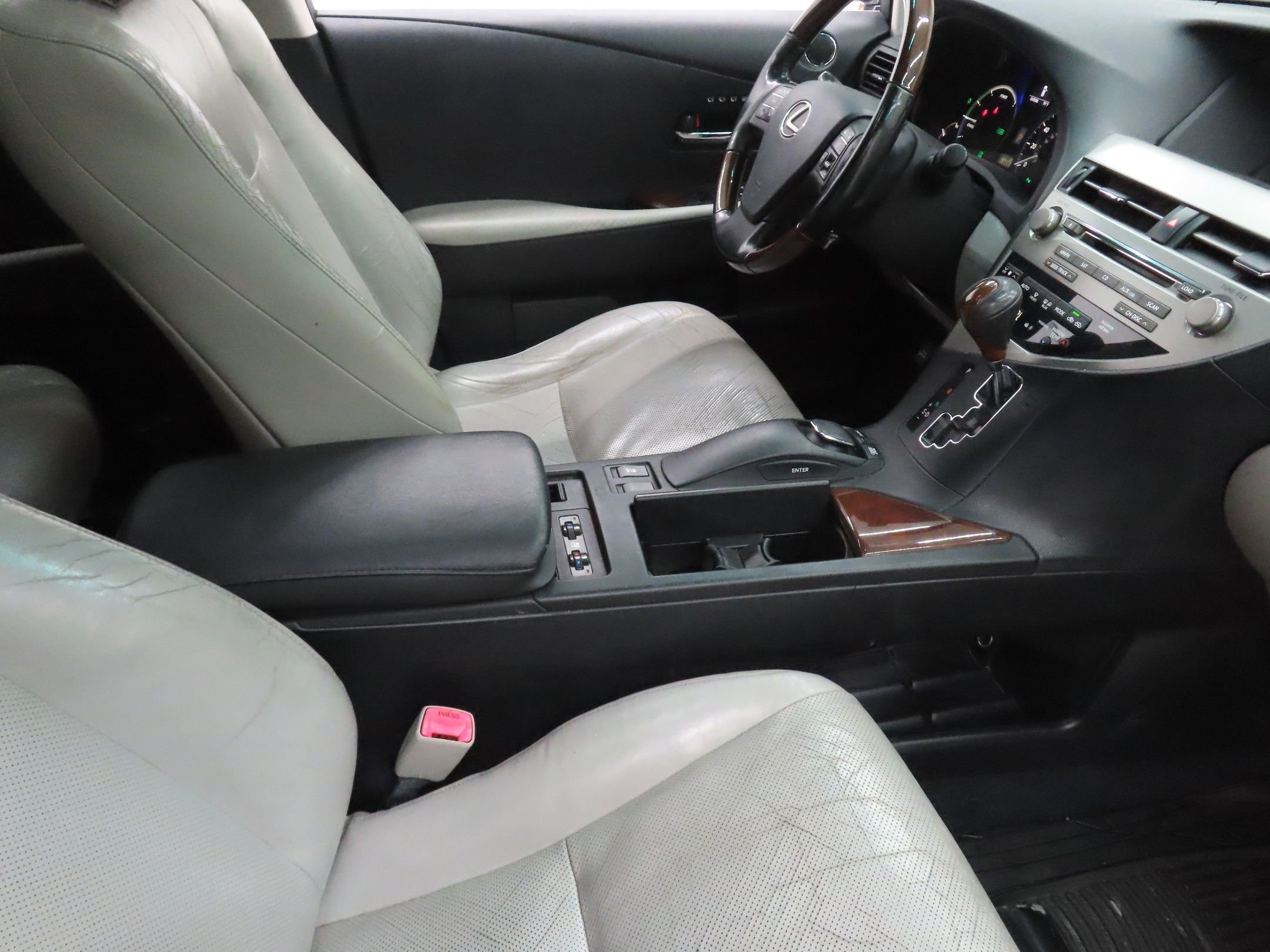 Used 2012 Gray Lexus 450h image 24