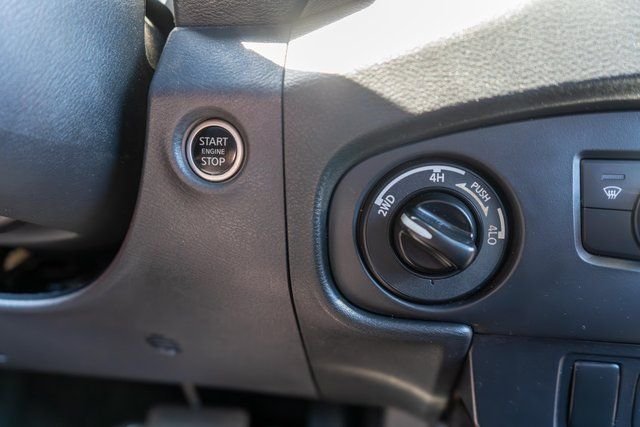 Used 2023 White Nissan PRO-4X image 25