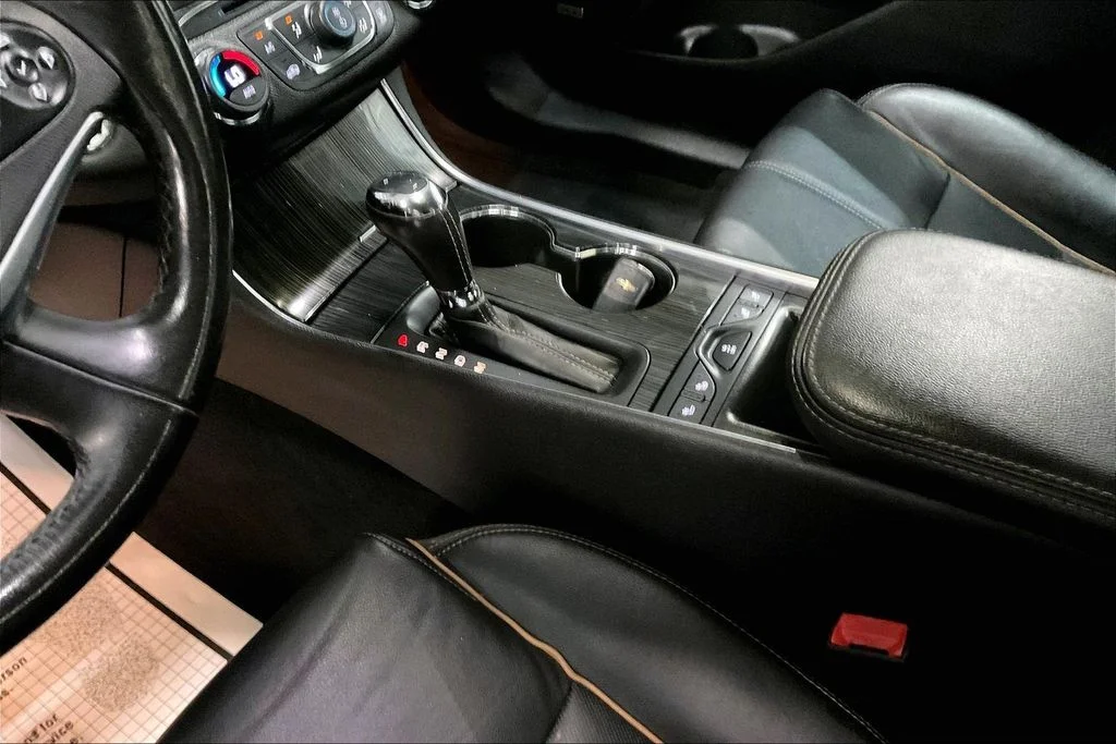 Used 2019 Gray Chevrolet Premier image 17