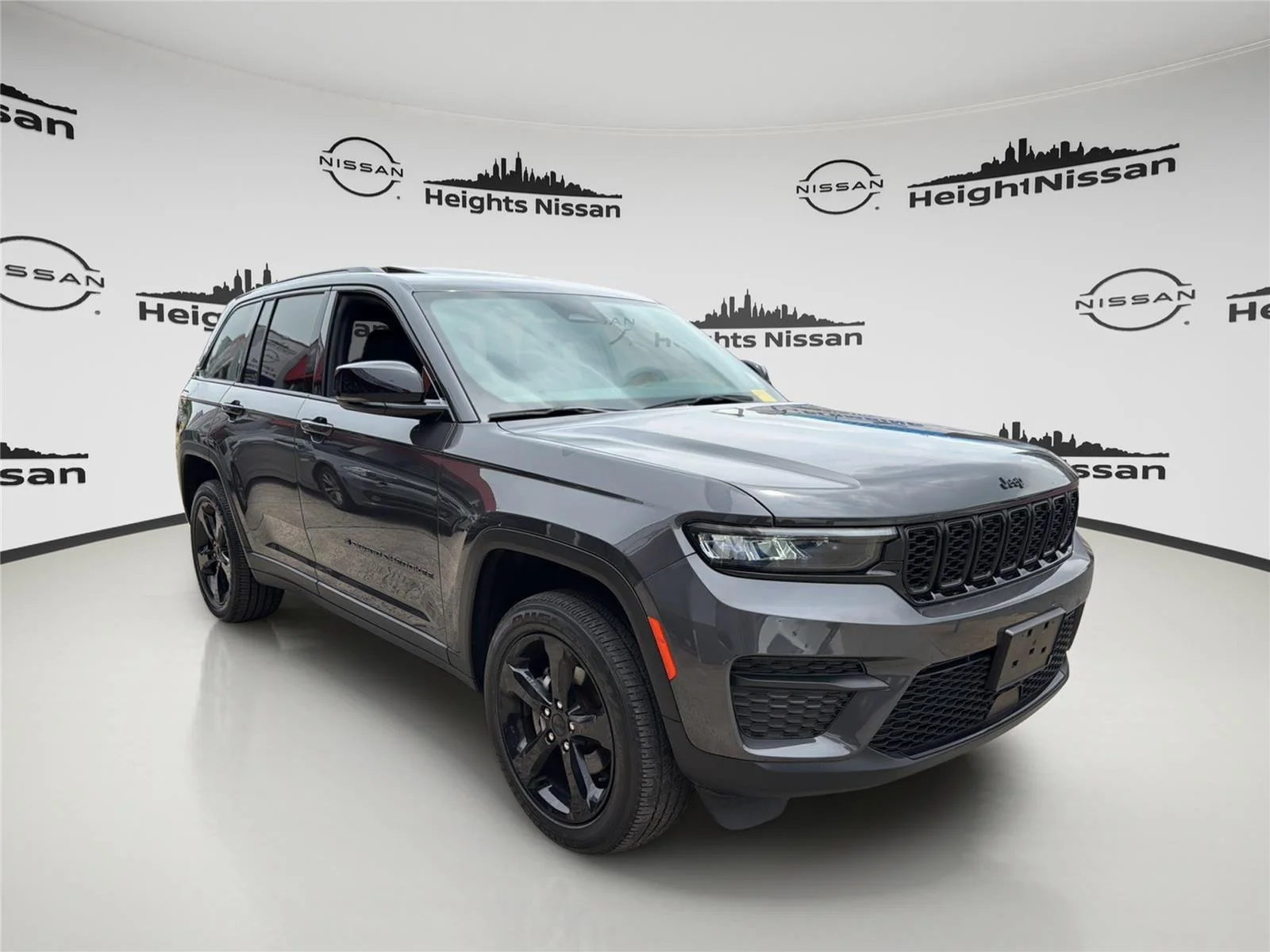 2023 Jeep Grand Cherokee Altitude - Photo 6