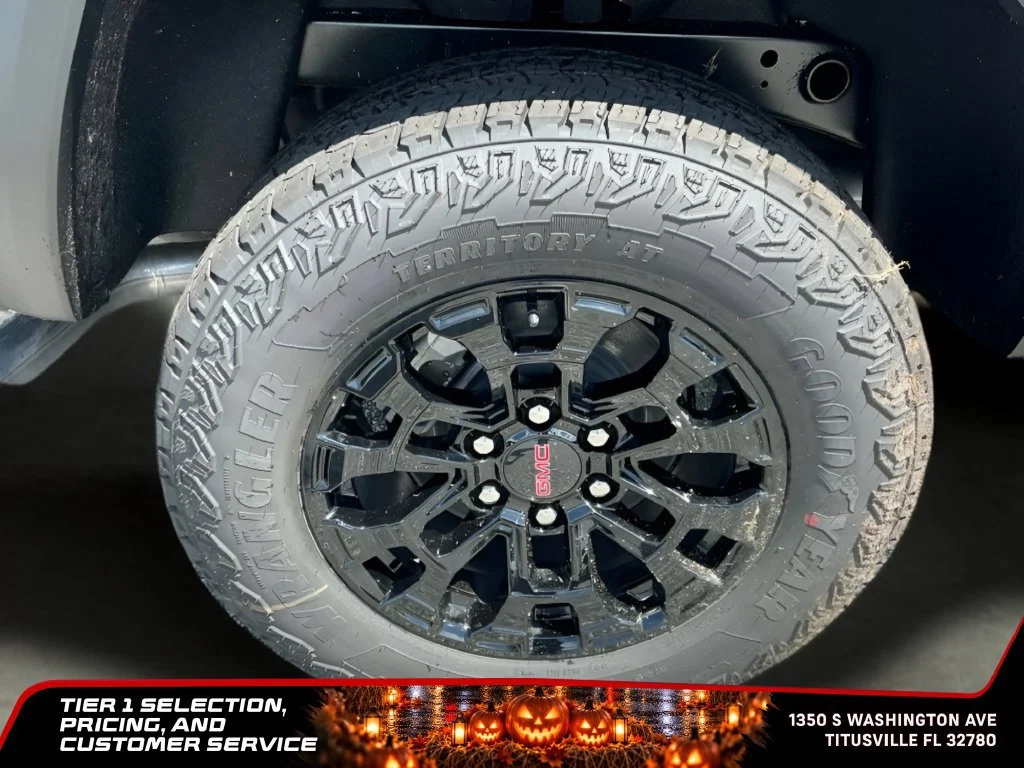 New 2026 Rapids Metallic GMC Elevation image 32