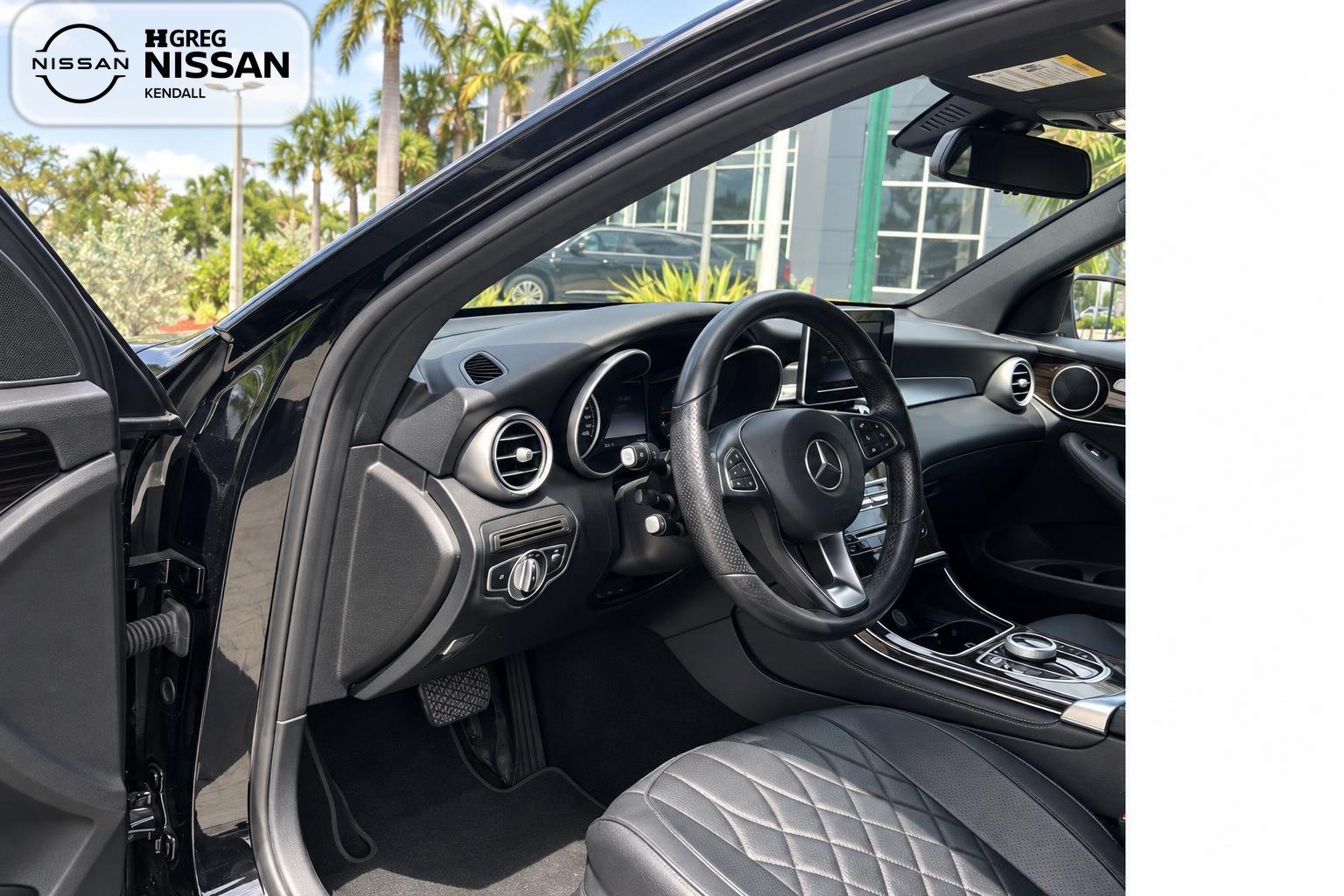 Used 2017 Black Mercedes-Benz GLC 300 image 7