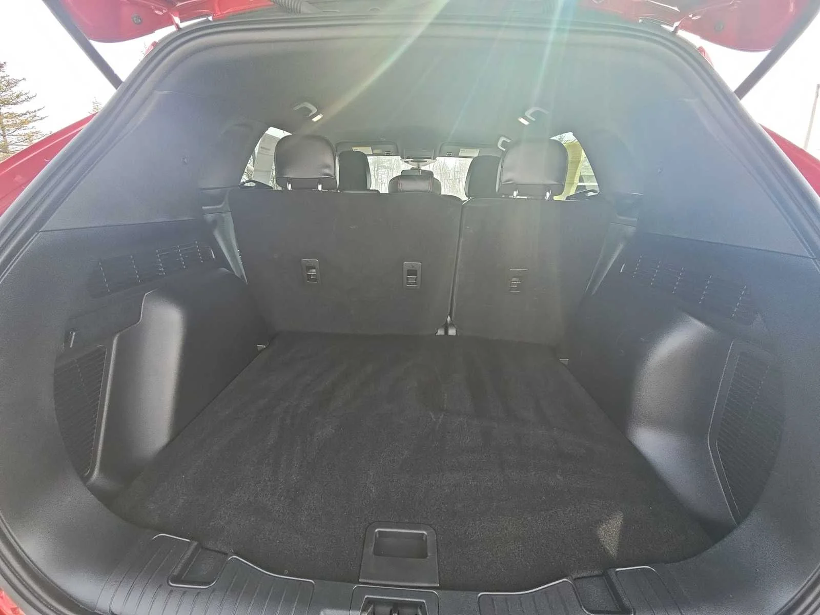 Used 2025 Rapid Red Metallic Tinted Clearcoat Ford ST-Line image 17