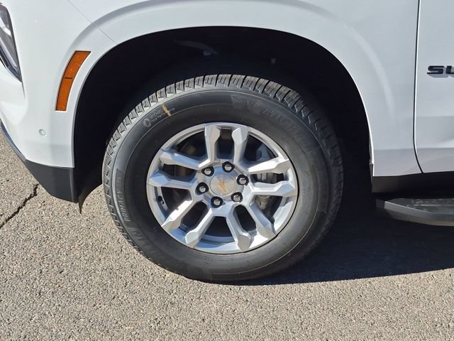 2026 Chevrolet Suburban LS - Photo 15