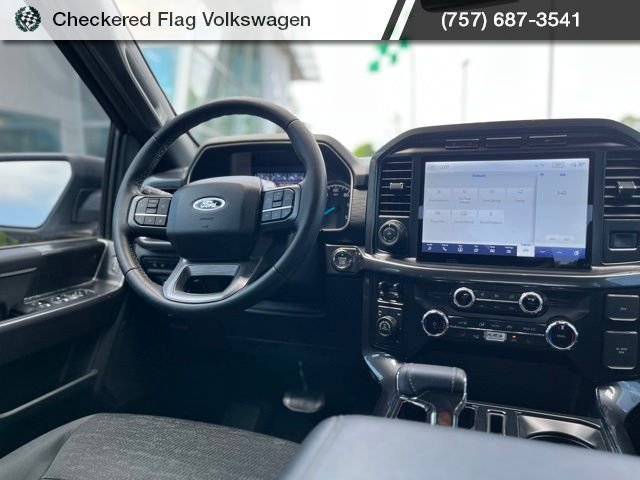 Used 2023 Oxford White Ford XLT image 27