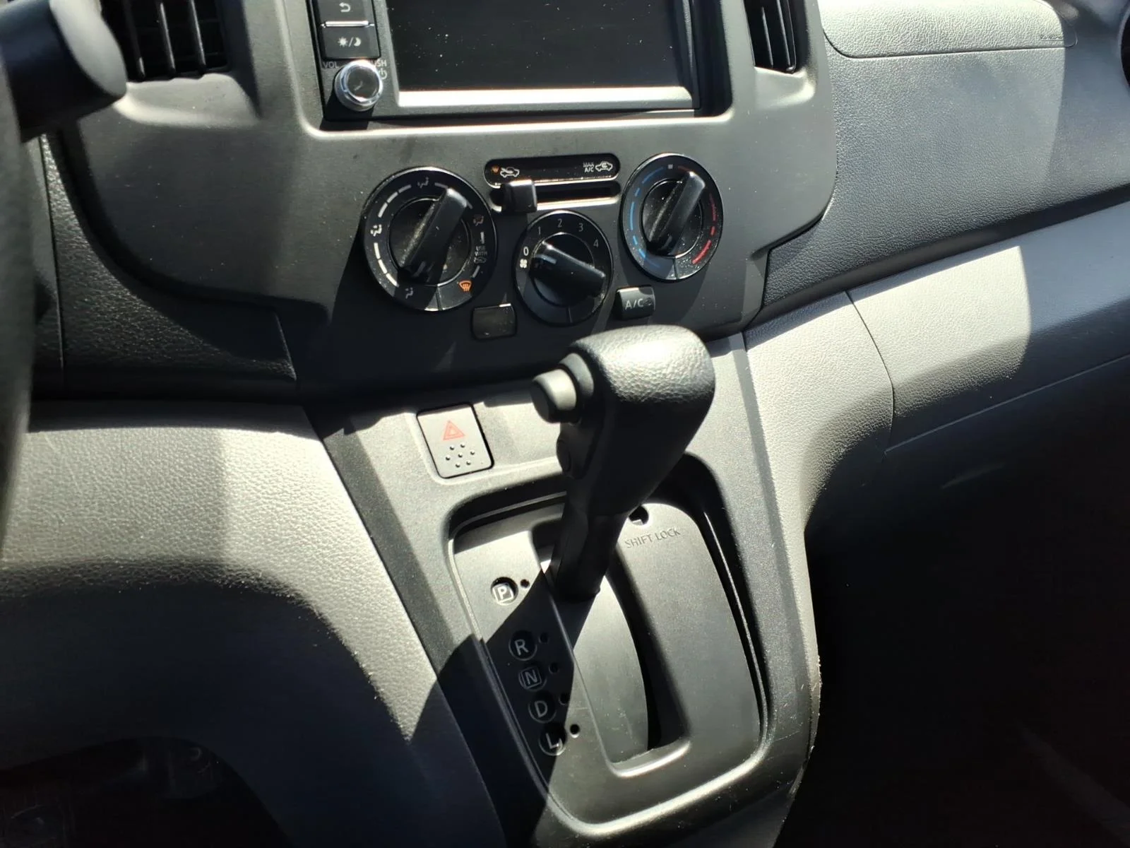 2020 Nissan NV200 S - Photo 14