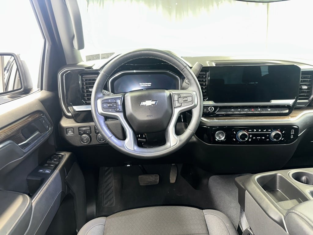 Used 2024 Dark Ash Metallic Chevrolet LT (2FL) image 2
