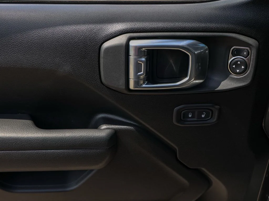 New 2026 Granite Crystal Metallic Clear-Coat Exterior Paint Jeep 85th Anniversary Edition image 23