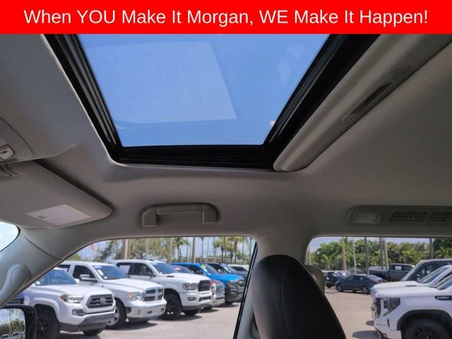 Used 2021 Black INFINITI LUXE image 23