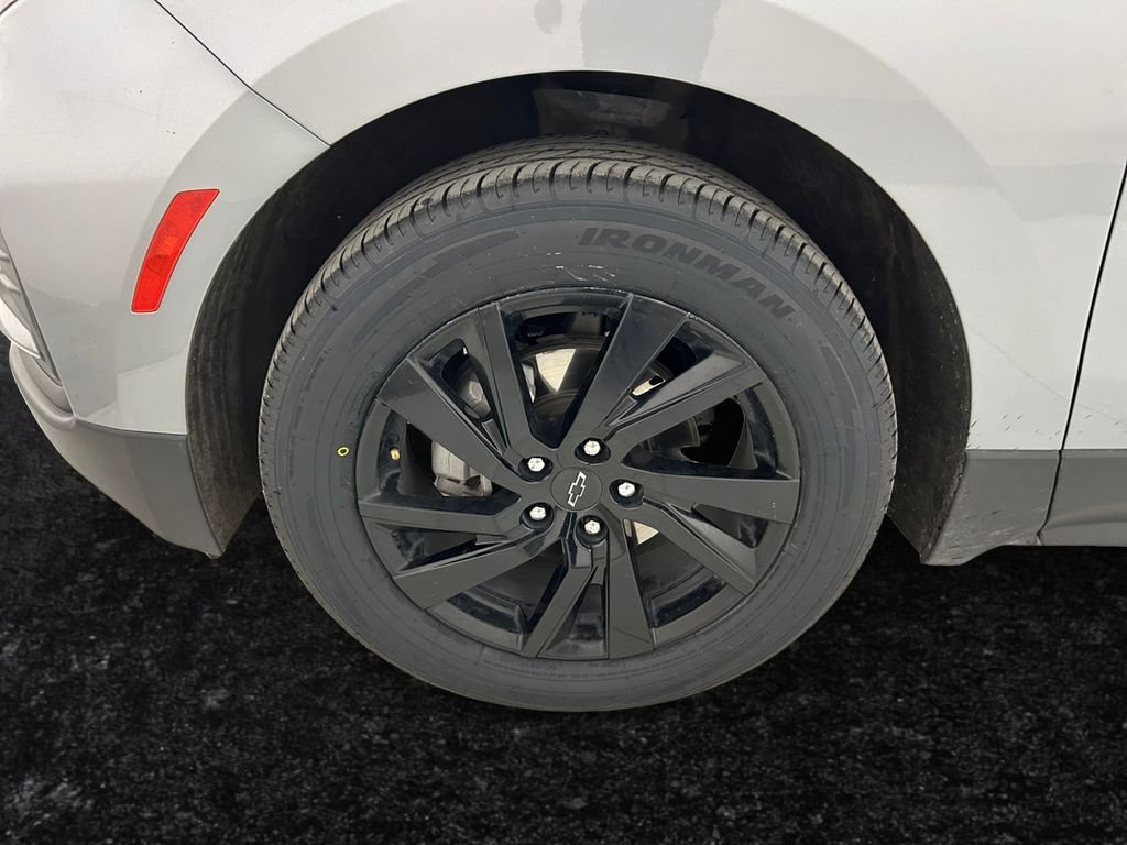 Used 2023 Gray Chevrolet LS image 27
