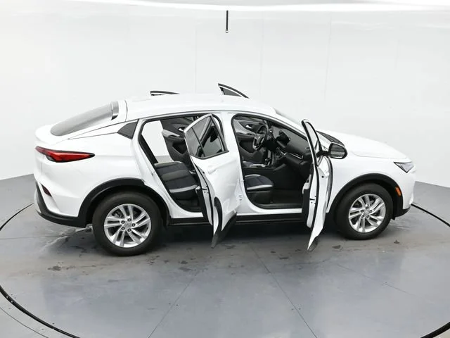 Used 2025 Summit White Buick Preferred image 42
