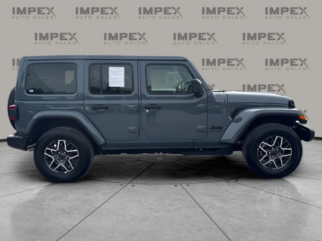 Used 2026 Gray Jeep Sahara image 6