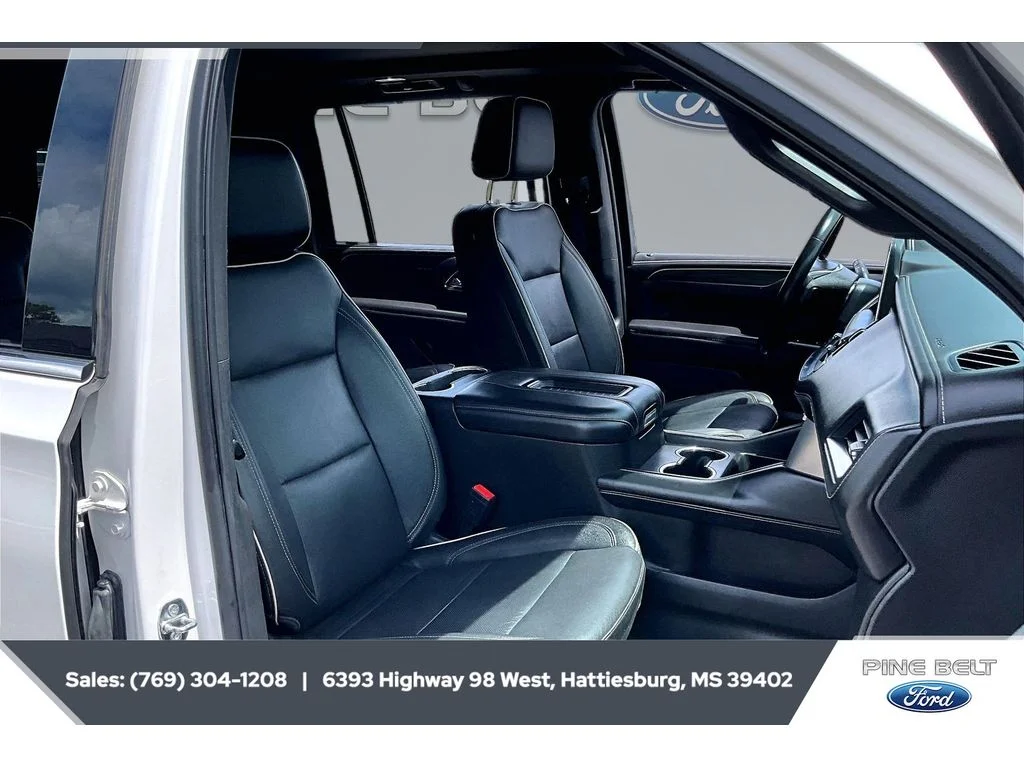 Used 2023 White Frost Tricoat GMC SLT image 6