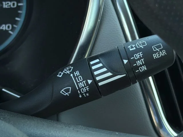 Used 2021 White Chevrolet LS image 28