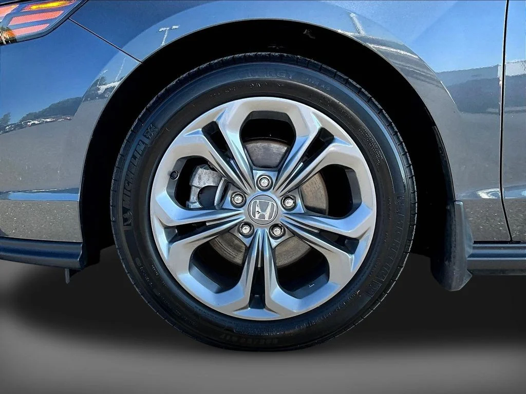 Used 2024 Meteorite Gray Metallic Honda EX image 31