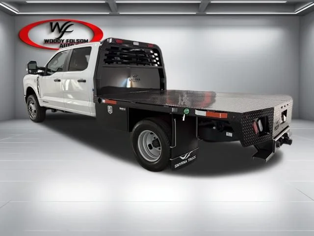 New 2026 Oxford White Ford F-350® XL image 8