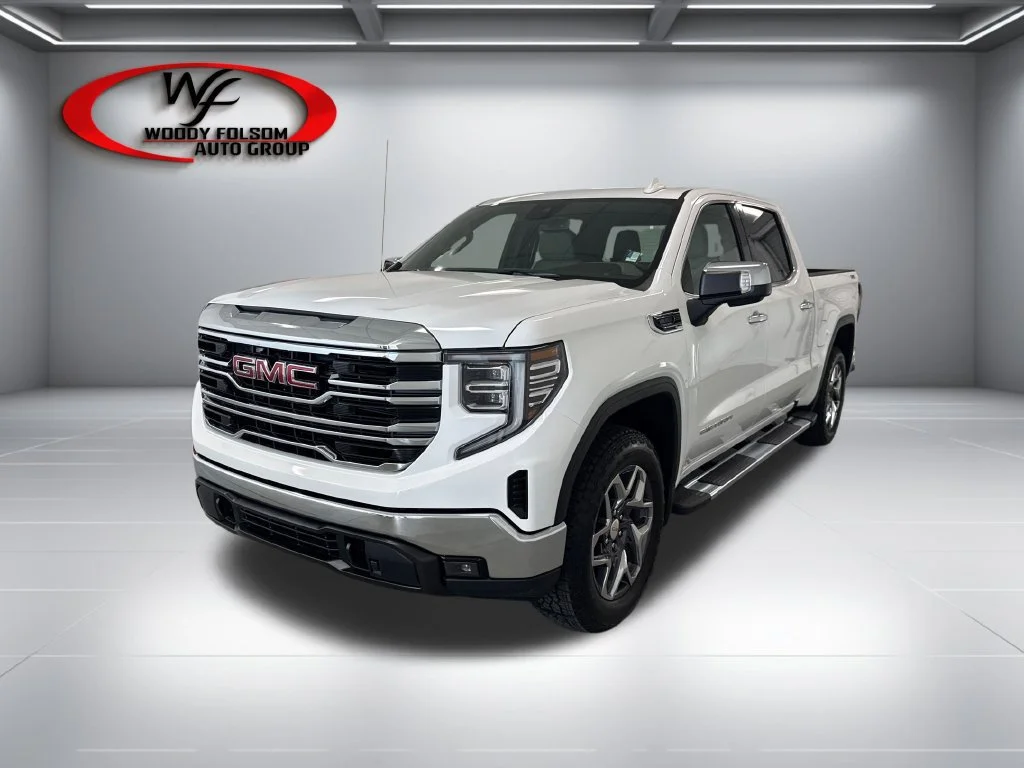 New 2026 Summit White GMC SLT image 3