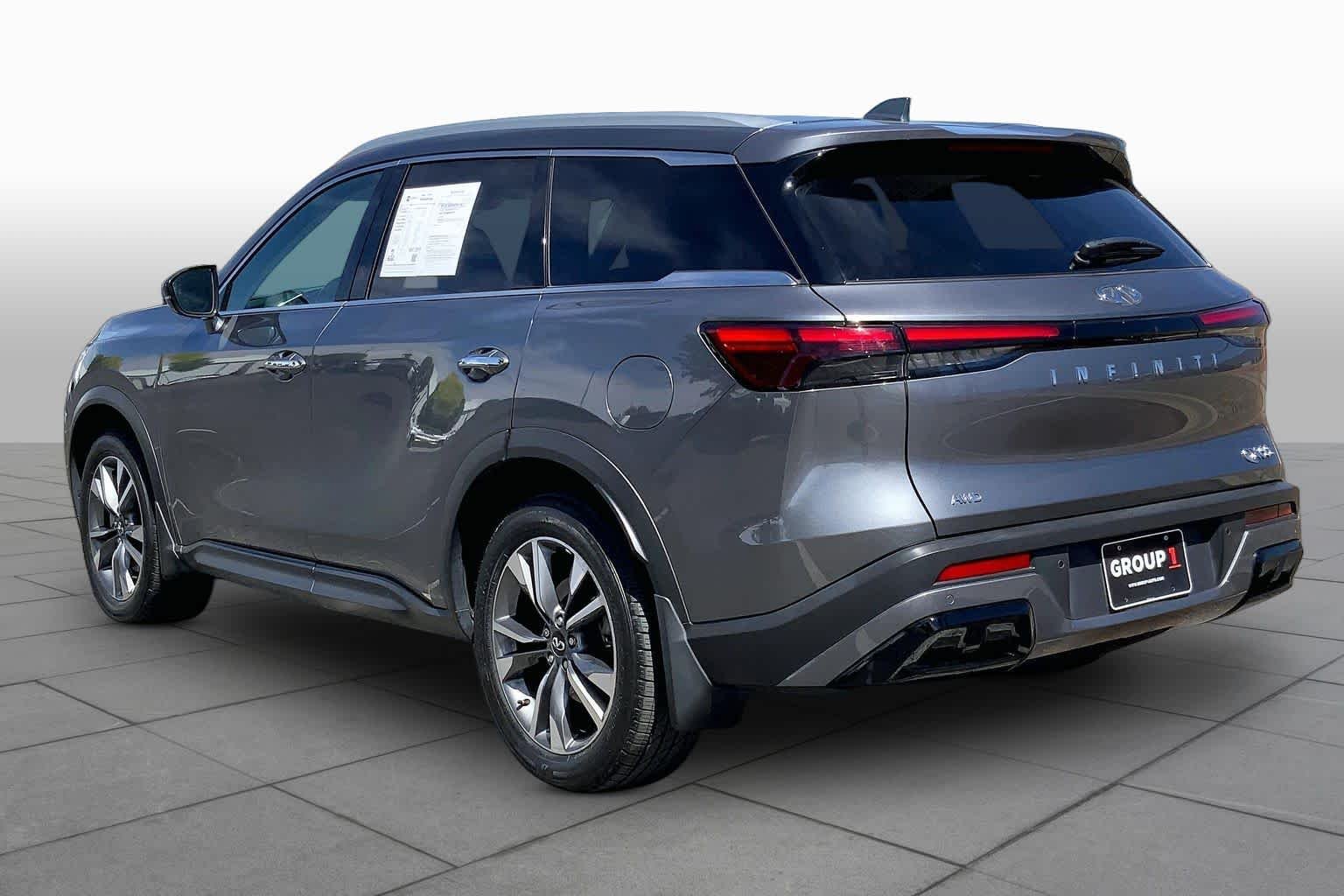 Used 2023 Graphite Shadow INFINITI LUXE image 12