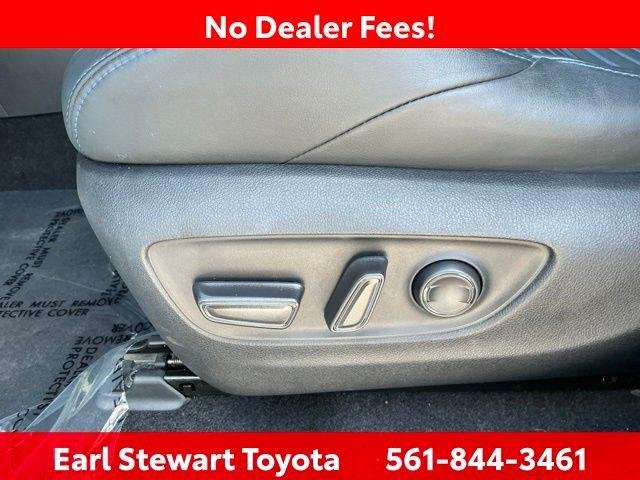 Certified Used 2022 CAVALRY BLUE W/BLK Toyota  image 30