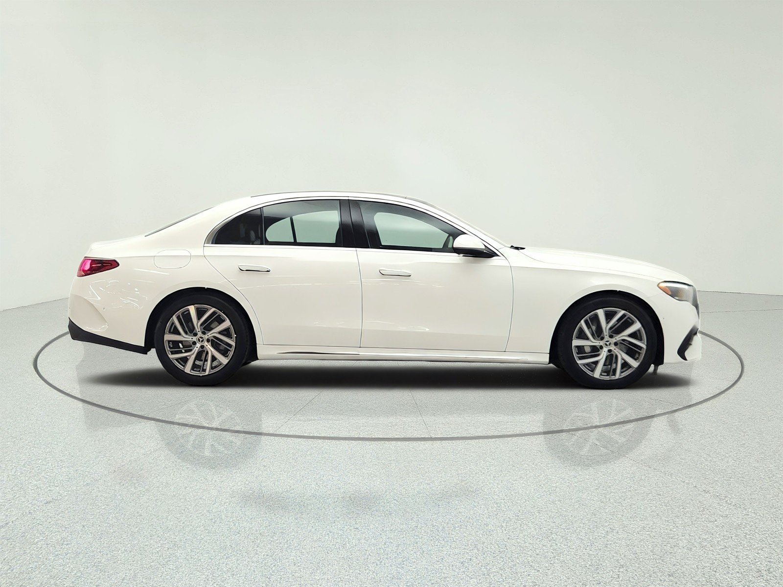 Certified Used 2026 Polar White Mercedes-Benz E 350 RWD Sedan image 4