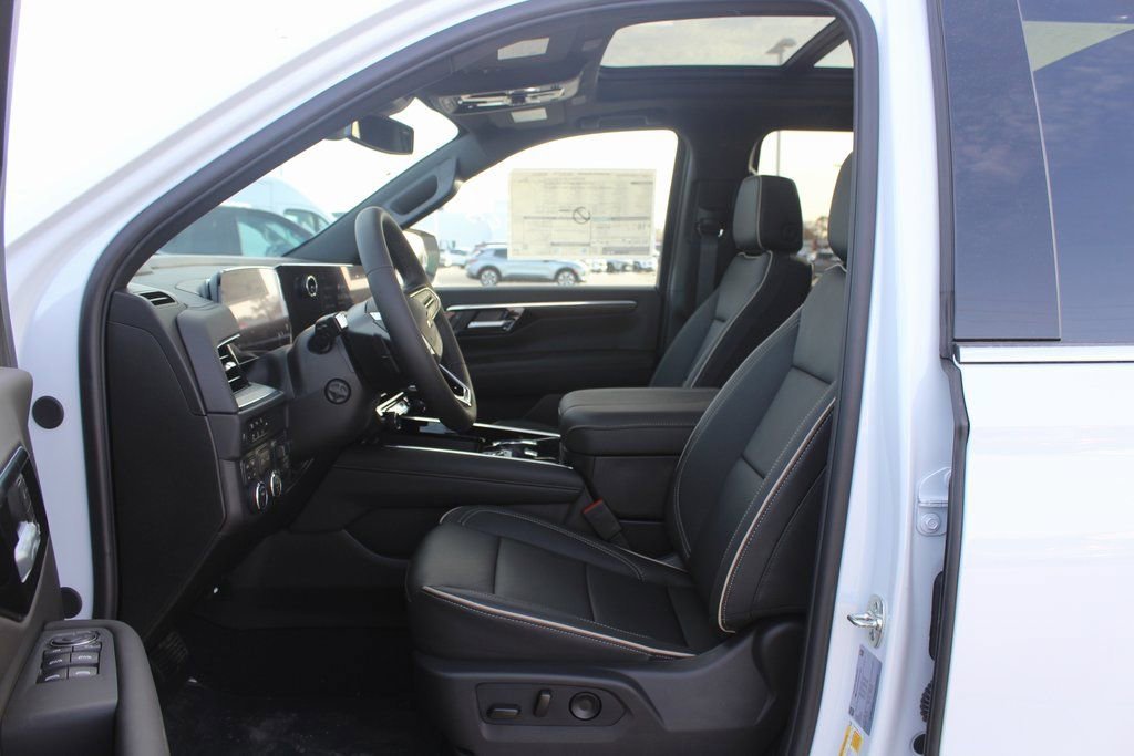 2026 Chevrolet Suburban Premier - Photo 12