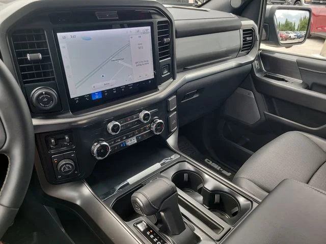 Used 2025 Gray Ford Lariat image 21