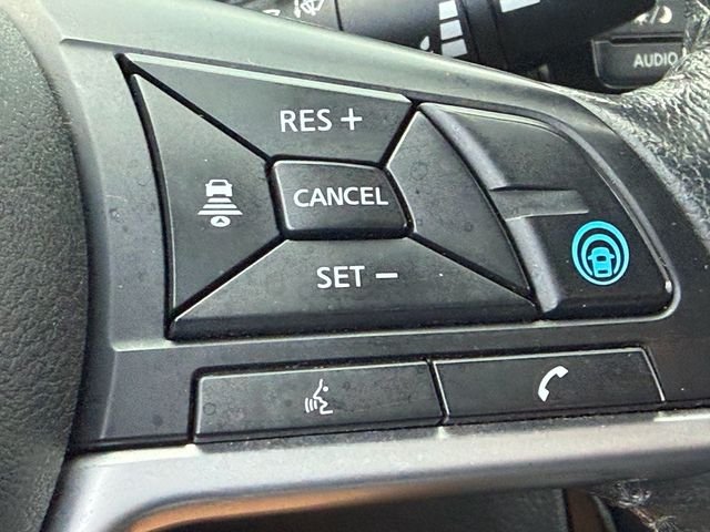 Used 2020 Black Nissan SL image 28