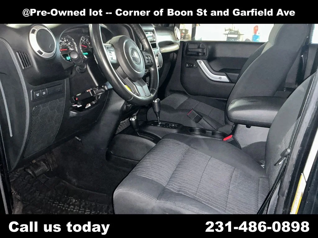 Used 2011 Black Jeep Unlimited Rubicon image 14
