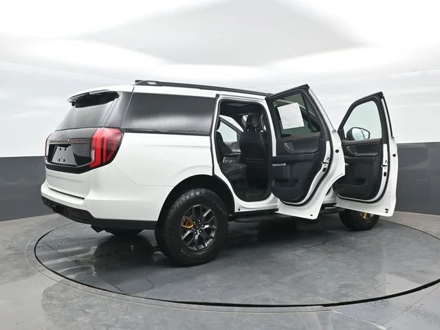 New 2026 Star White Metallic Tri-Coat Ford Tremor® image 31
