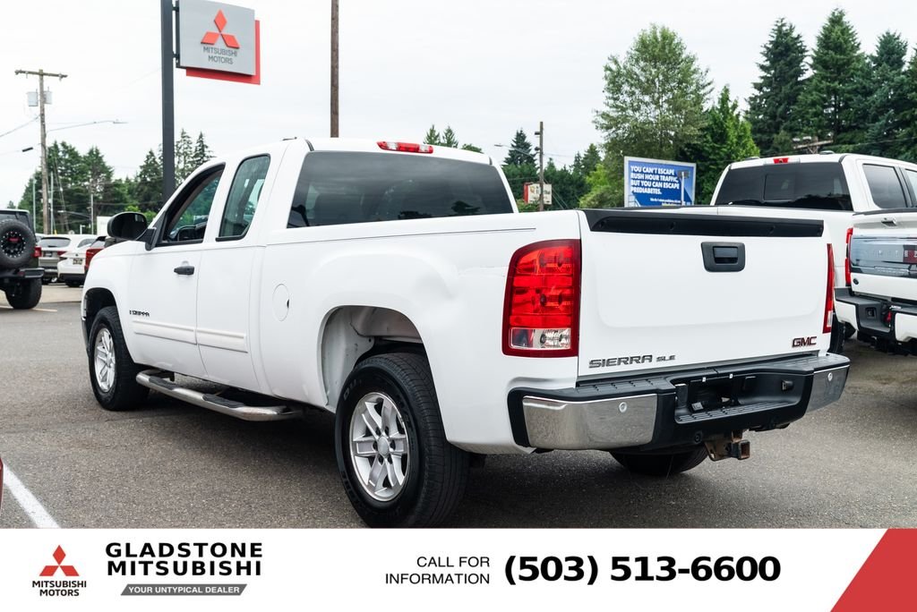 Used 2008 Summit White GMC SLE1 image 5