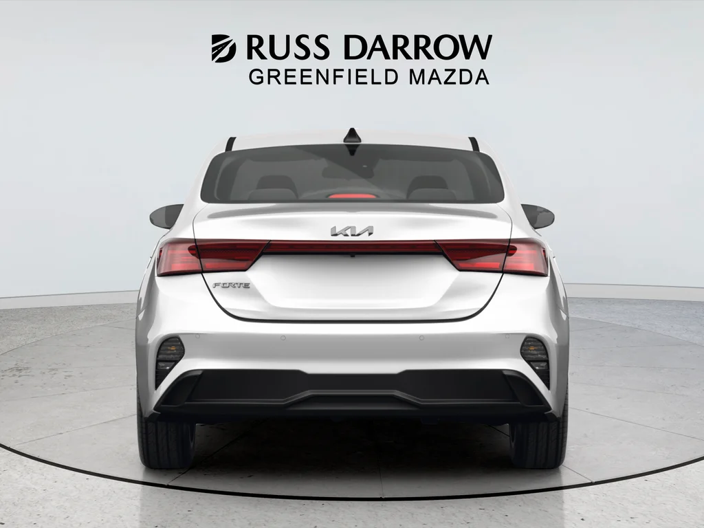 Used 2023 White Kia GT image 3