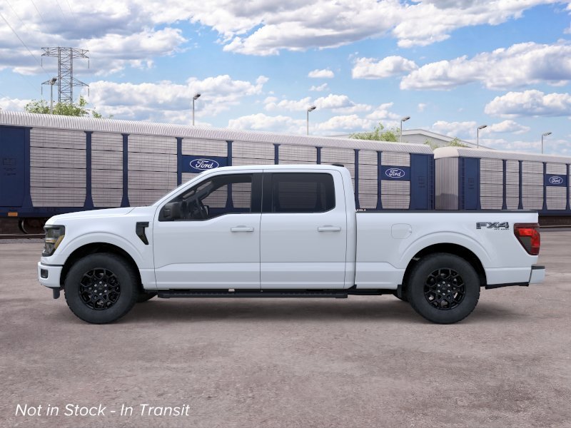 New 2026 Oxford White Ford XLT image 4